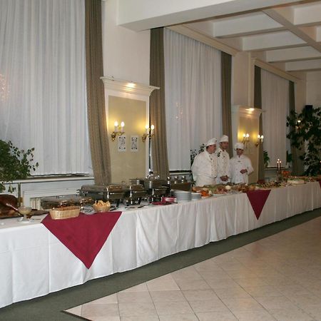Wellness Hotel Central كلاتوفي المظهر الخارجي الصورة